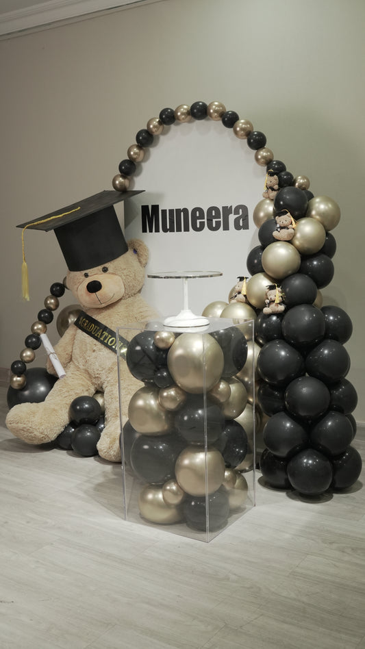Graduation balloon & teddy bears backdrop