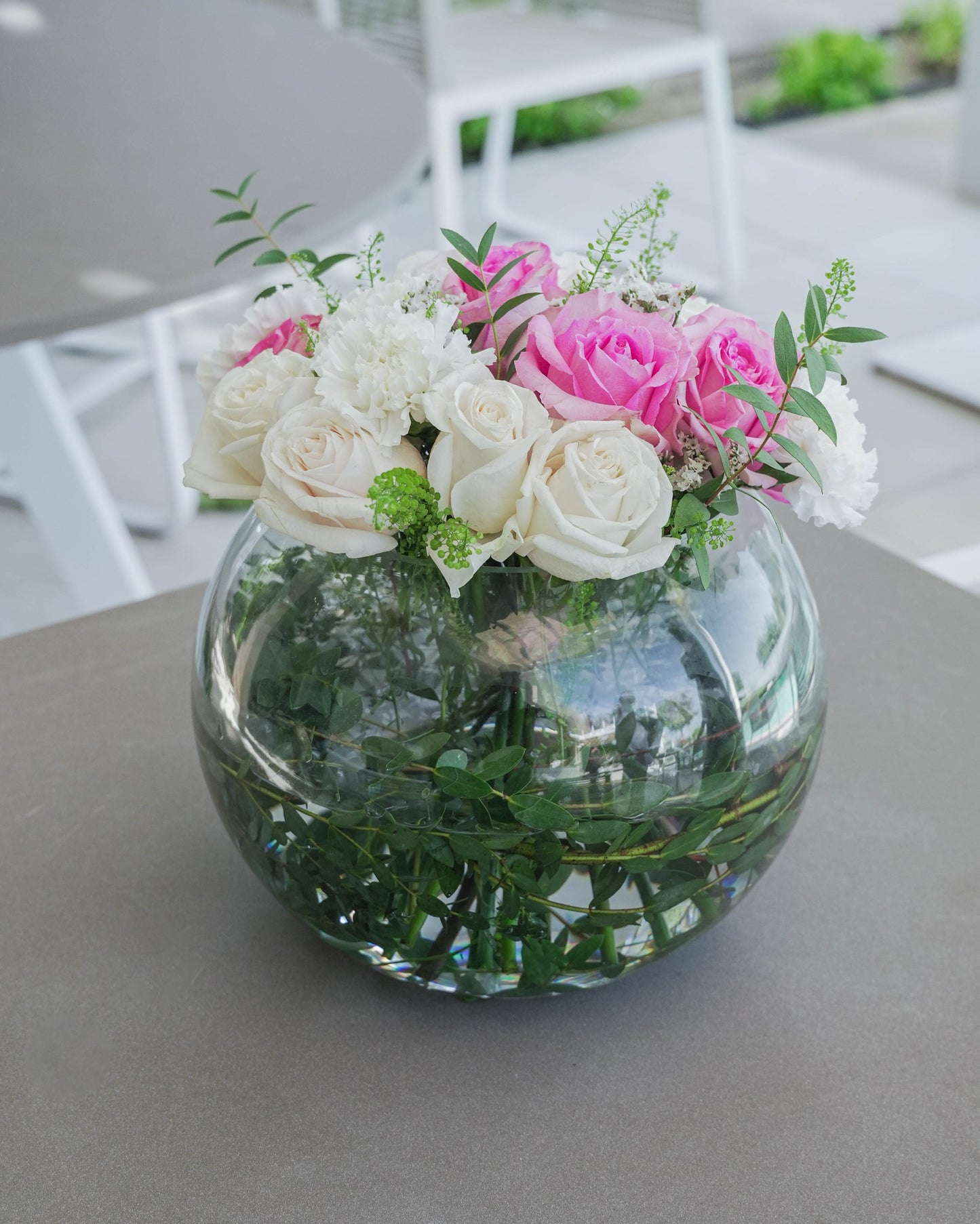 Lumière Floral Frame