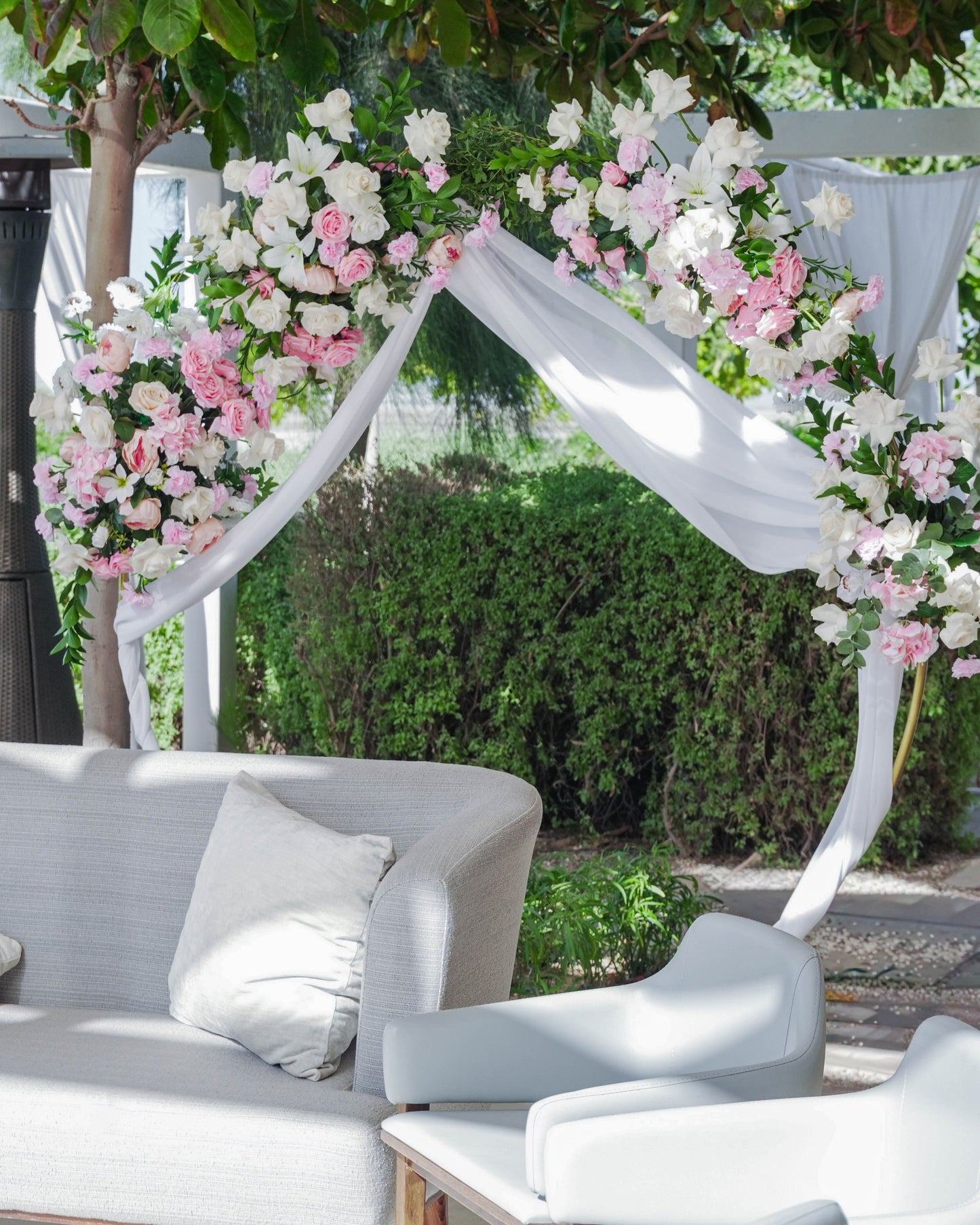 Lumière Floral Frame
