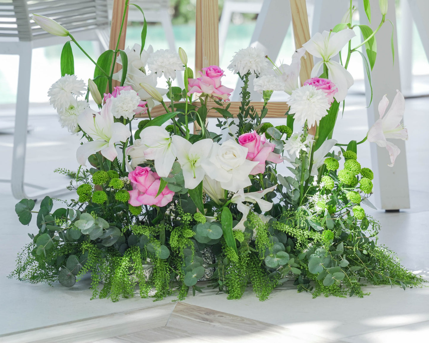 Lumière Floral Frame