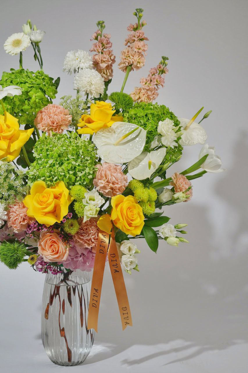 Lemon Blossom Vase